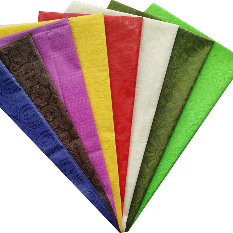 TMIE-08-2-2 110GSM Tessuto di peso medio per abbigliamento da lavoro Tessuto tinta unita Tinto brillante con tessuto in popeline di poliestere goffrato con disegno floreale vivido 3D