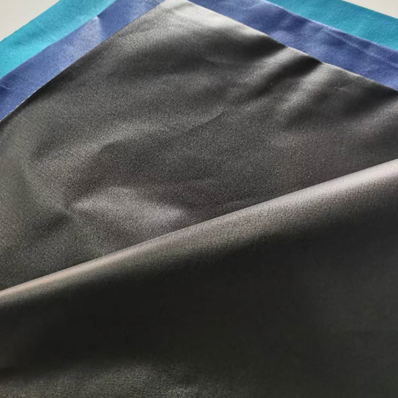 TMIE-08-1-3 Panno per abiti traspirante Larghezza 115 cm Peso 90 g/m² Ingrediente poliestere tinto con tessuto popeline di poliestere liscio e lucido