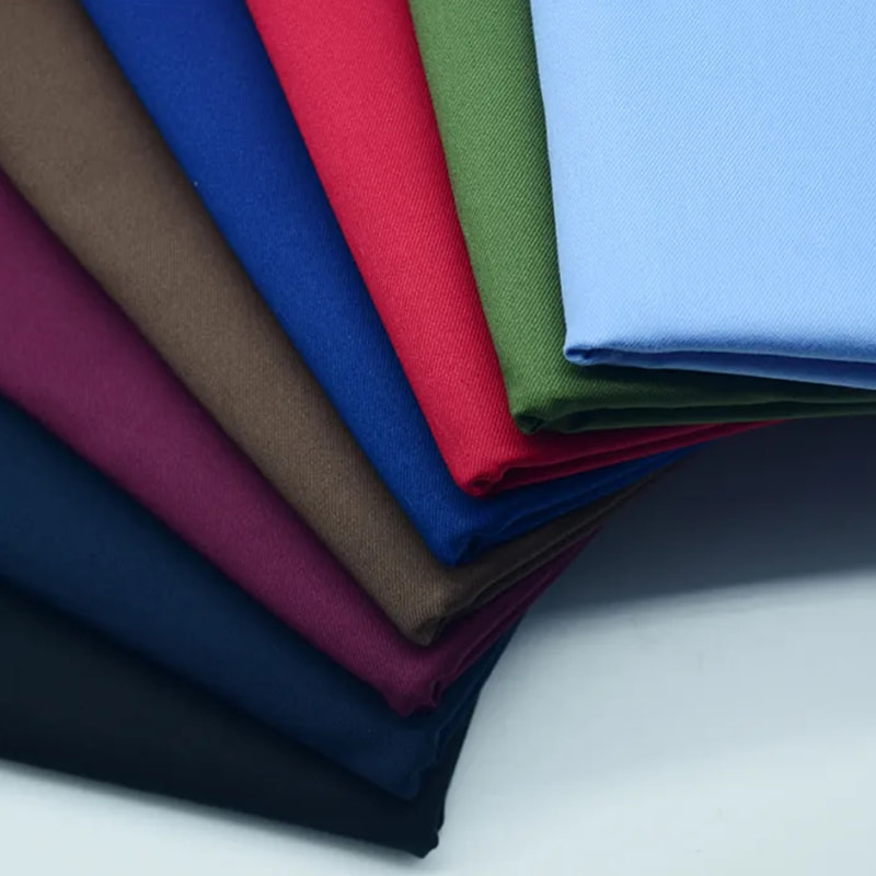 TMIE-11-07 Tessuto tinto in twill fine da 110 g/m²